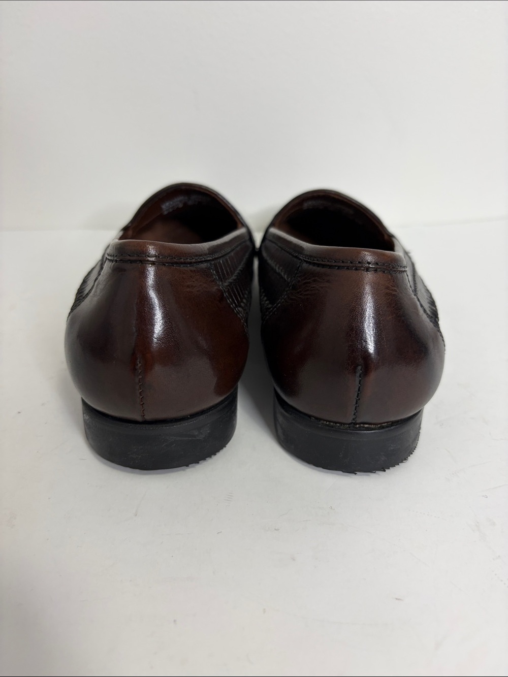 GH Bass Penny Loafers Womens 8.5 Dark Brown Leather Woven Preppy Slip On Shoes - Picture 4 of 15